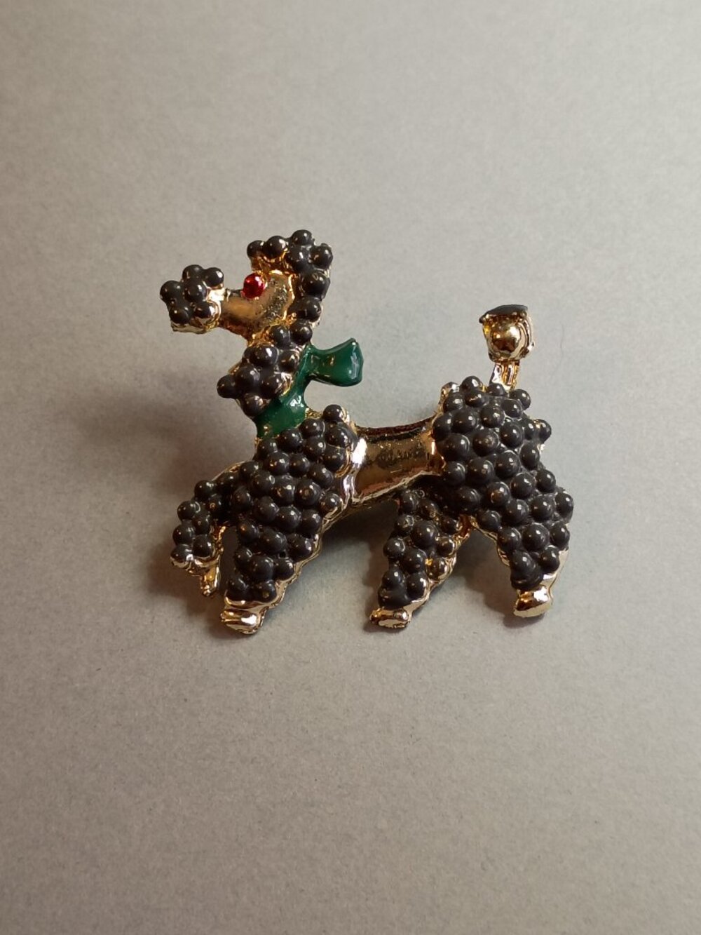 Vintage Gold Tone Bobblehead Poodle Brooch Pin Green Scarf Red Rhinestone